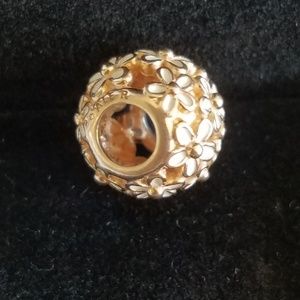 Pandora Jewelry - Authentic Pandora Rose Darling Daisy Meadow Charm Pandora Jewelry - Authentic Pandora Rose Darling Daisy Meadow Charm